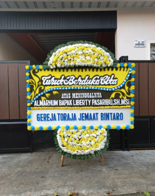 Papan Bunga Duka di Bangbayang