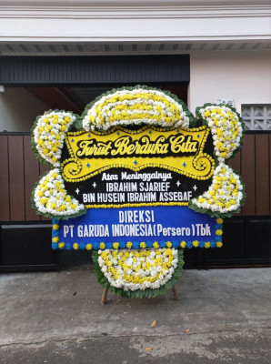 Papan Bunga Duka di Bangbayang